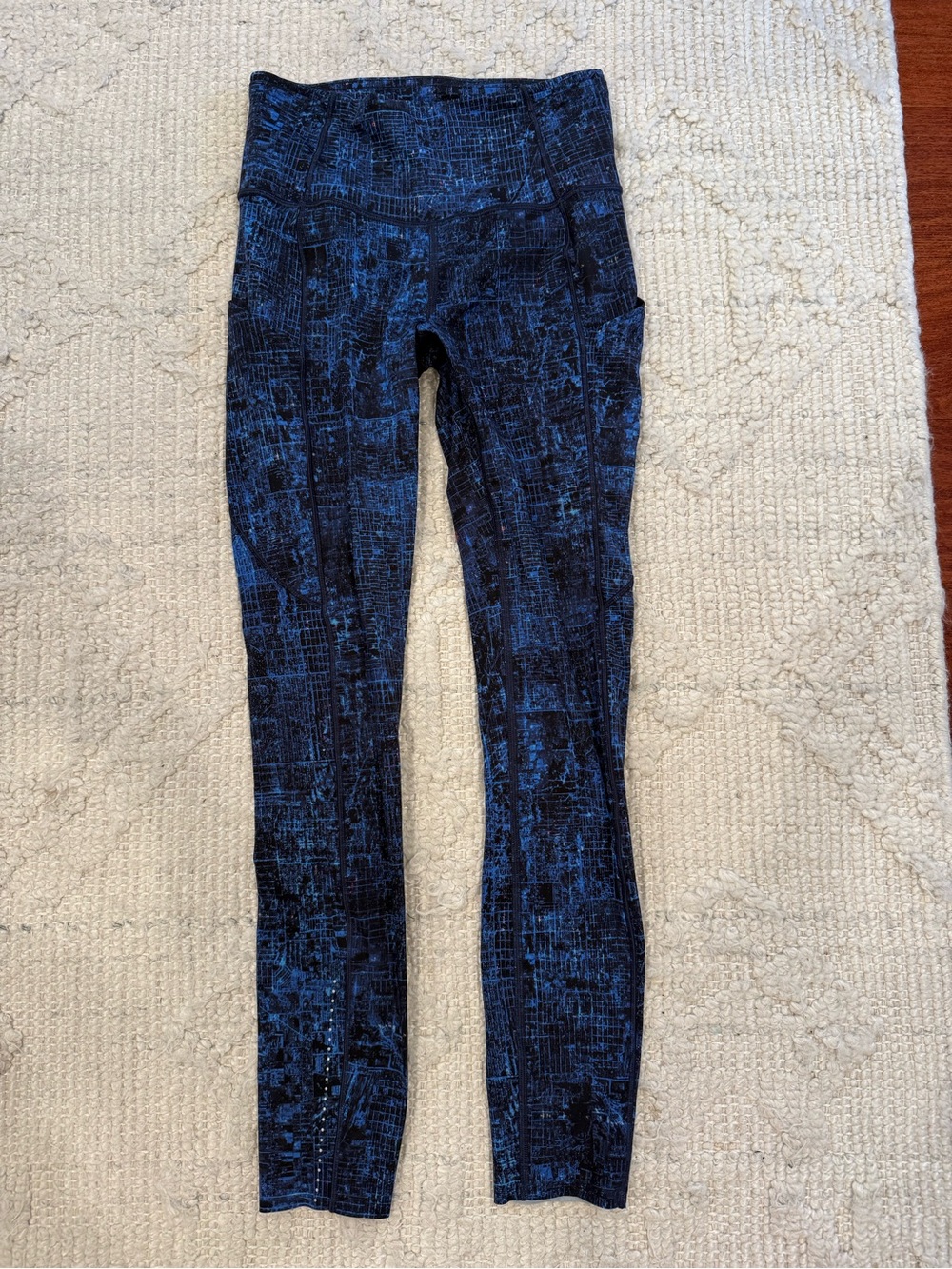 Lululemon Fast and Free High-Rise Tight 25", Blue City Grid Print, Size 4